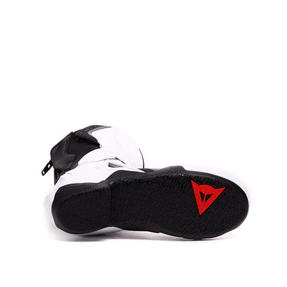 NEXUS 3 IN & OUT BOOTS
