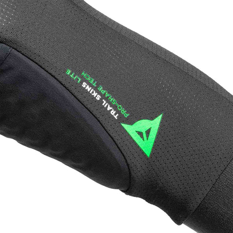 TRAIL SKINS LITE KNEE GUARDS