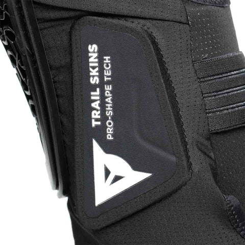 TRAIL SKINS PRO KNEE GUARDS